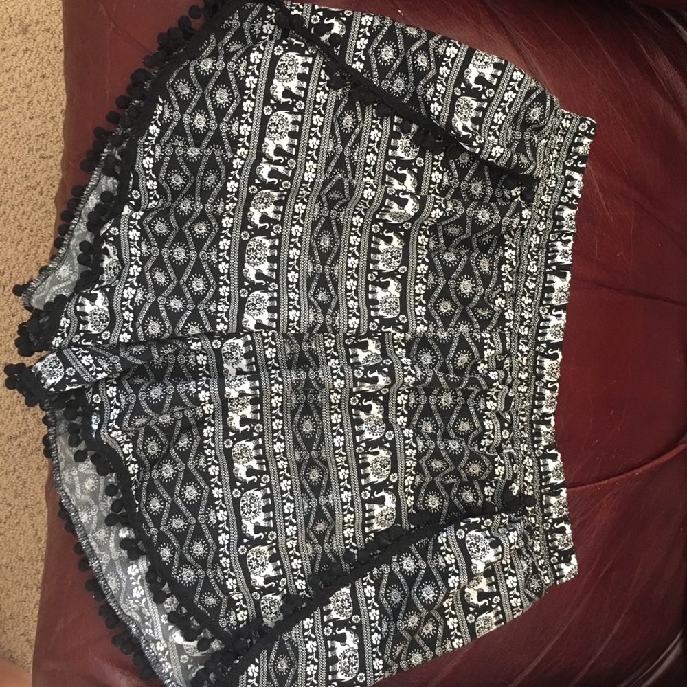 Trendy patterned shorts!